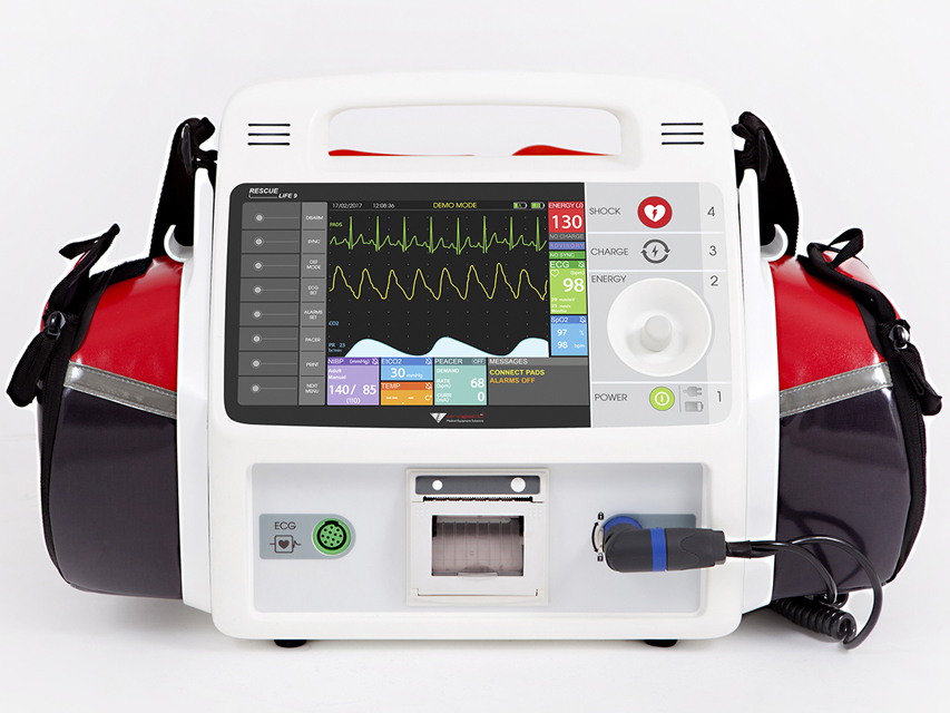 028P10 RESCUE LIFE 9 AED DEFIBRILLATOR with Temp. SpO2. Pacemaker - English