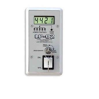 Sienas digitālais skaitītājs ar programmēšanas funkciju