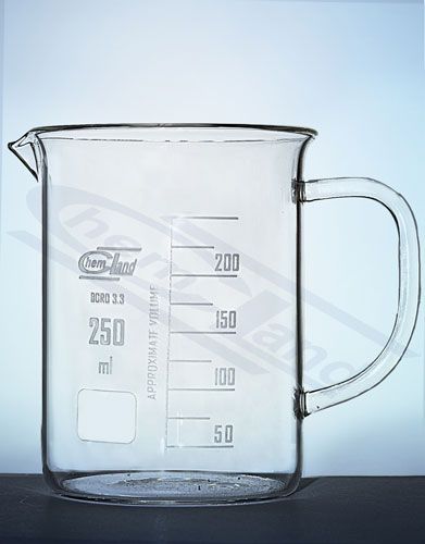 mērglāze zemas formas ar rokturi 00500ml borosilikāta stikls